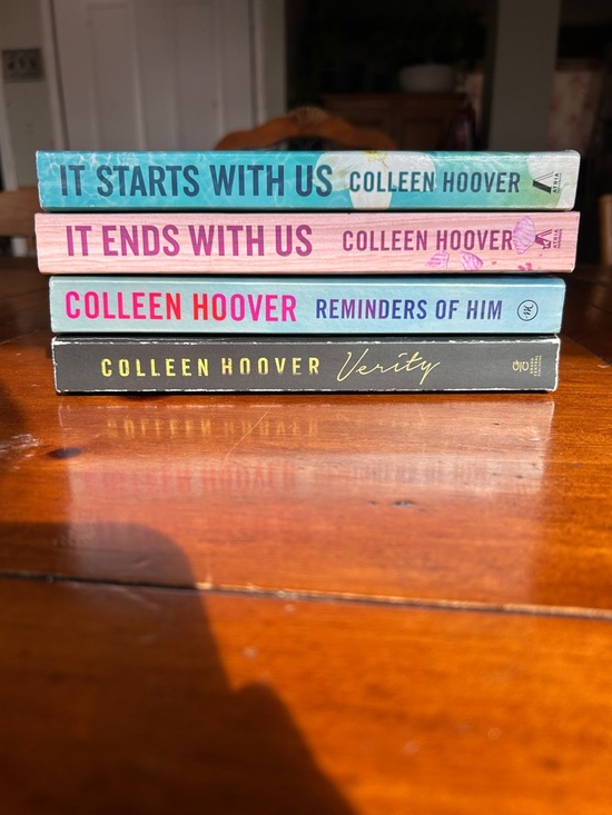 Other - Colleen Hoover Paperback Book Lot📚